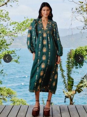 FARM Rio Pineapple Embroidered Green Tunic Maxi Dress Size Medium